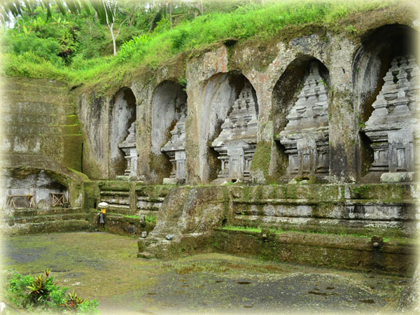 Gunung Kawi