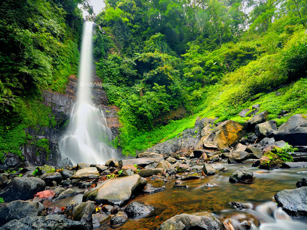 Gitgit Waterfall